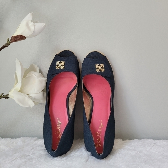 LILLY PULITZER Resort Chic Wedge Critters - Picture 2 of 13